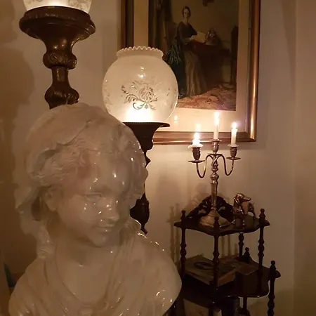 La Des Remparts Bed & Breakfast