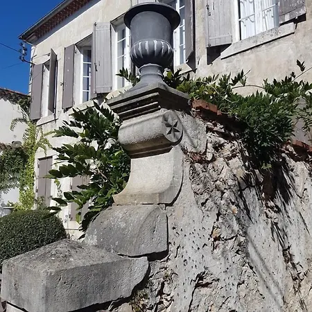 La Des Remparts 3*